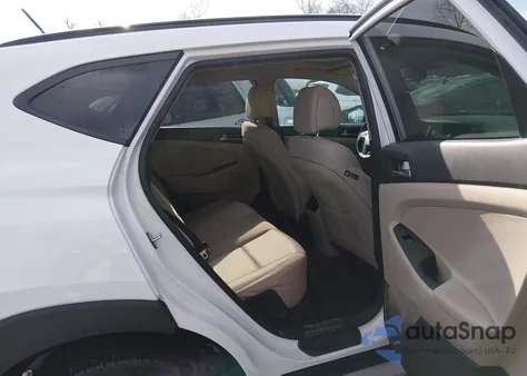 2017 Hyundai Tucson Value из США, поврежденный, VIN KM8J3CA21HU567847